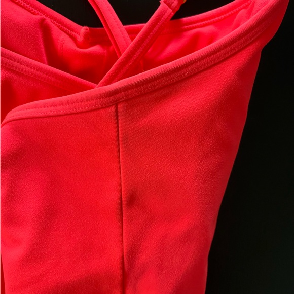 UPF 50+ Luxletic Scallop Tank and Bike Short Matching Set, Size Medium - Picture 12 of 14